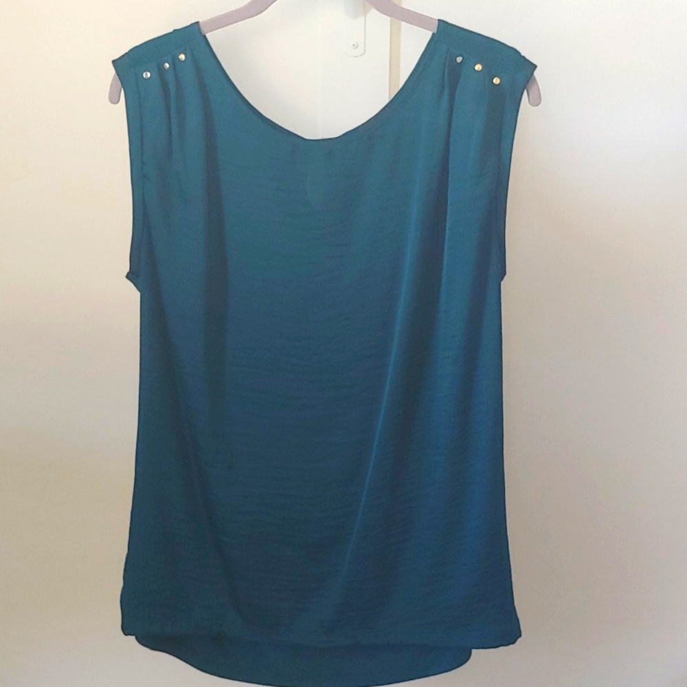 3/$18 Emerald Green Blouse